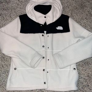 Women’s North Face Sherpa